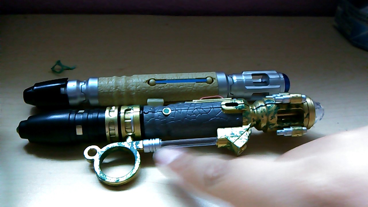 Doctor who toy review river songs future sonic screwdriver - YouTube.