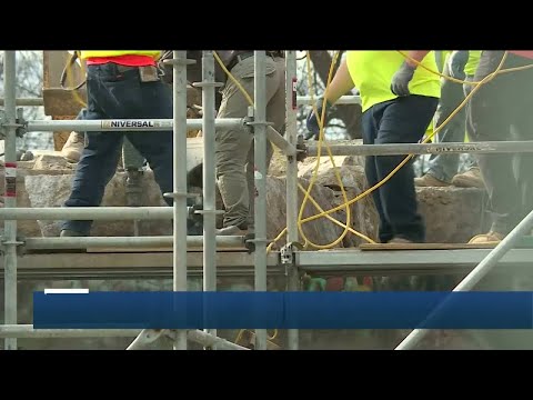 Possible time capsule discovered in Lee monument 'wasn’t meant to be found easily,' historian says