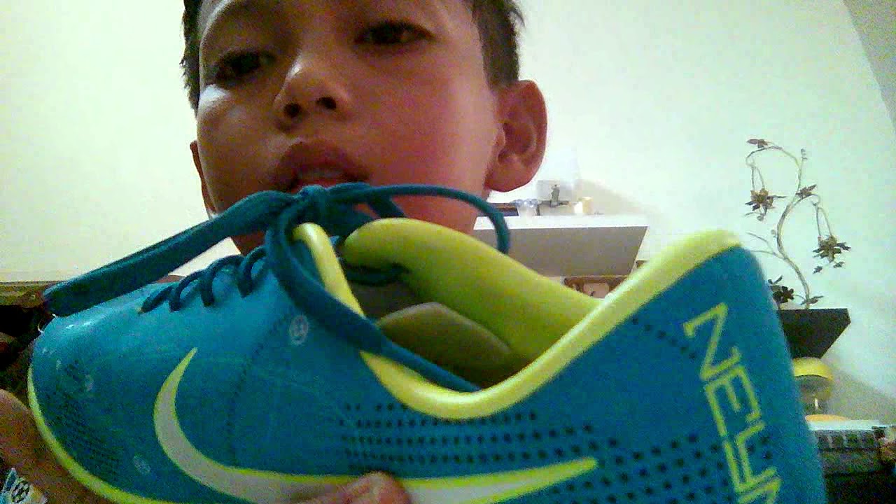 kasut bola neymar jr