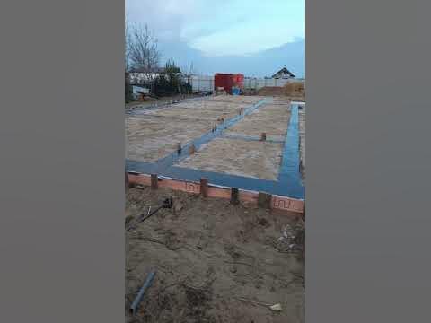 Гидроизоляция фундамента #фундамент #мастика #лента - YouTube