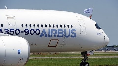 Airbus A350 XWB First Flight Landing, HD 1080p