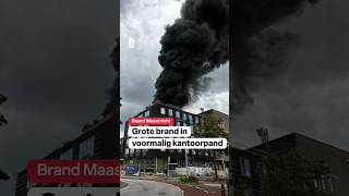 Zwarte rookpluimen boven Maastricht: grote brand in voormalig kantoorpand | #L1 Zwarte rookpluimen boven Maastricht: grote brand in voormalig kantoorpand | #L1