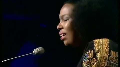 The first time ever I saw your face - Roberta Flack (Lyrics at the screen) 1972