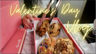 COOKIES, CAR WASH &amp; CUDDLES | VALENTINE&#39;S DAY EDITION VLOG