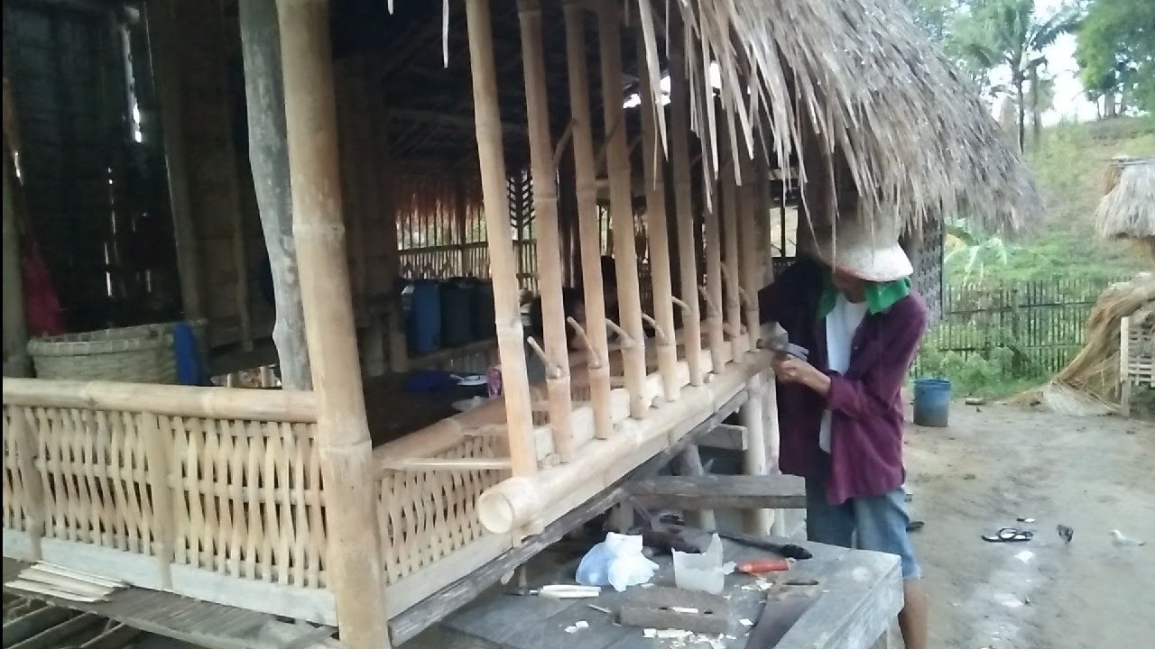the making of our cute little bamboo house part 2