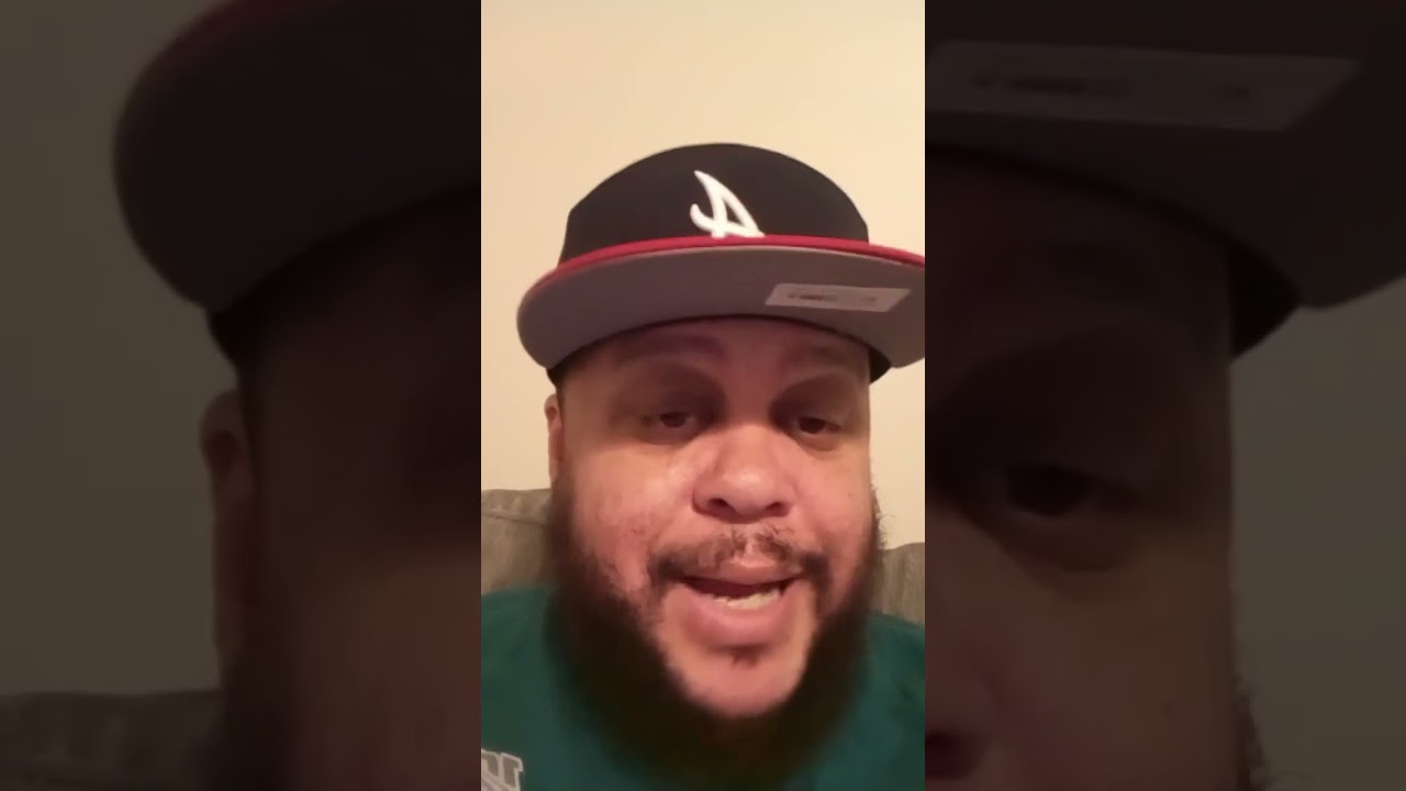 WATCH: Braves Fan Reaction to Mariners beating the Blue Jays in Game 1 on the road, huge win for Mariners.