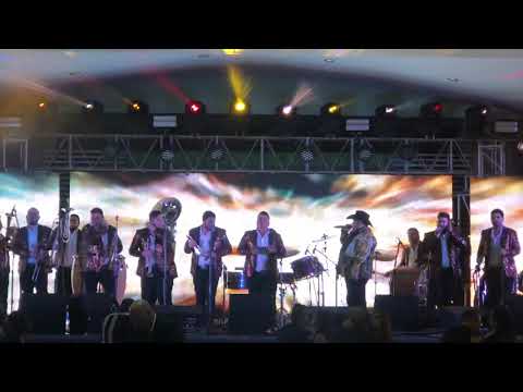 El Tarascó - El Coyote y su Banda Tierra Santa ( En Vivo ).