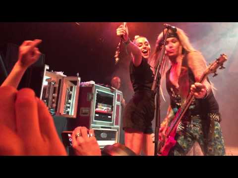 Steel Panther ft Miley Cyrus and Billy Ray Cyrus,  Last Show of House Of Blues 2015 © Chris Ace