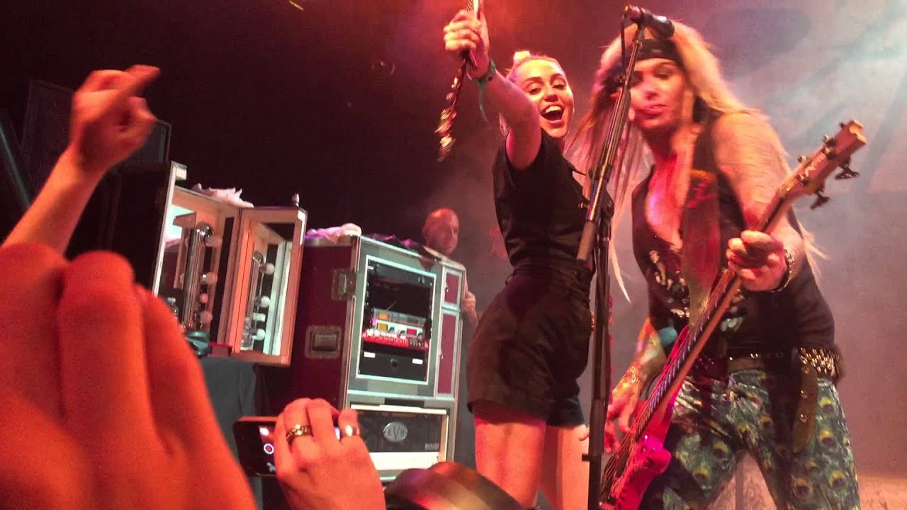 Steel Panther ft Miley Cyrus and Billy Ray Cyrus,  Last Show of House Of Blues 2015 © Chris Ace