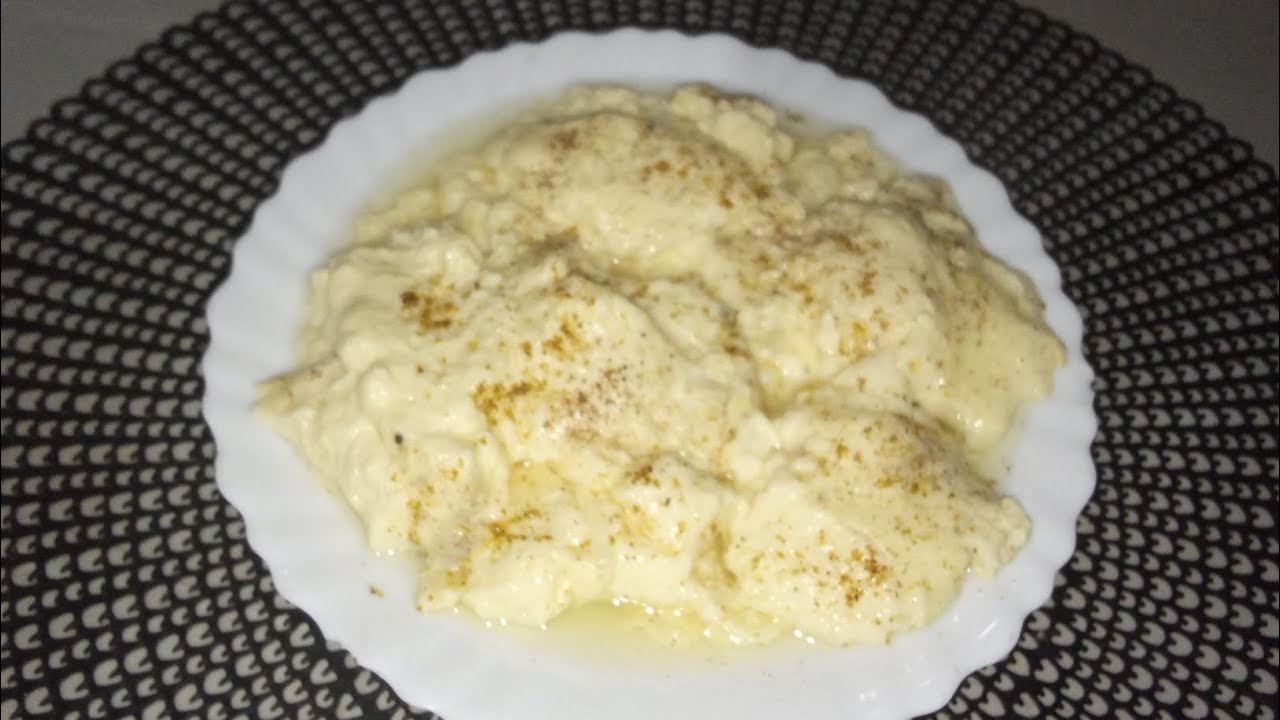 وجبة خفيفة وسريعة والذيذة حليب البيض(اللباء)لا فرق وبين الطبيعي جربوه ...