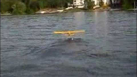Piper Cub RC Float Plane - 1st Flight