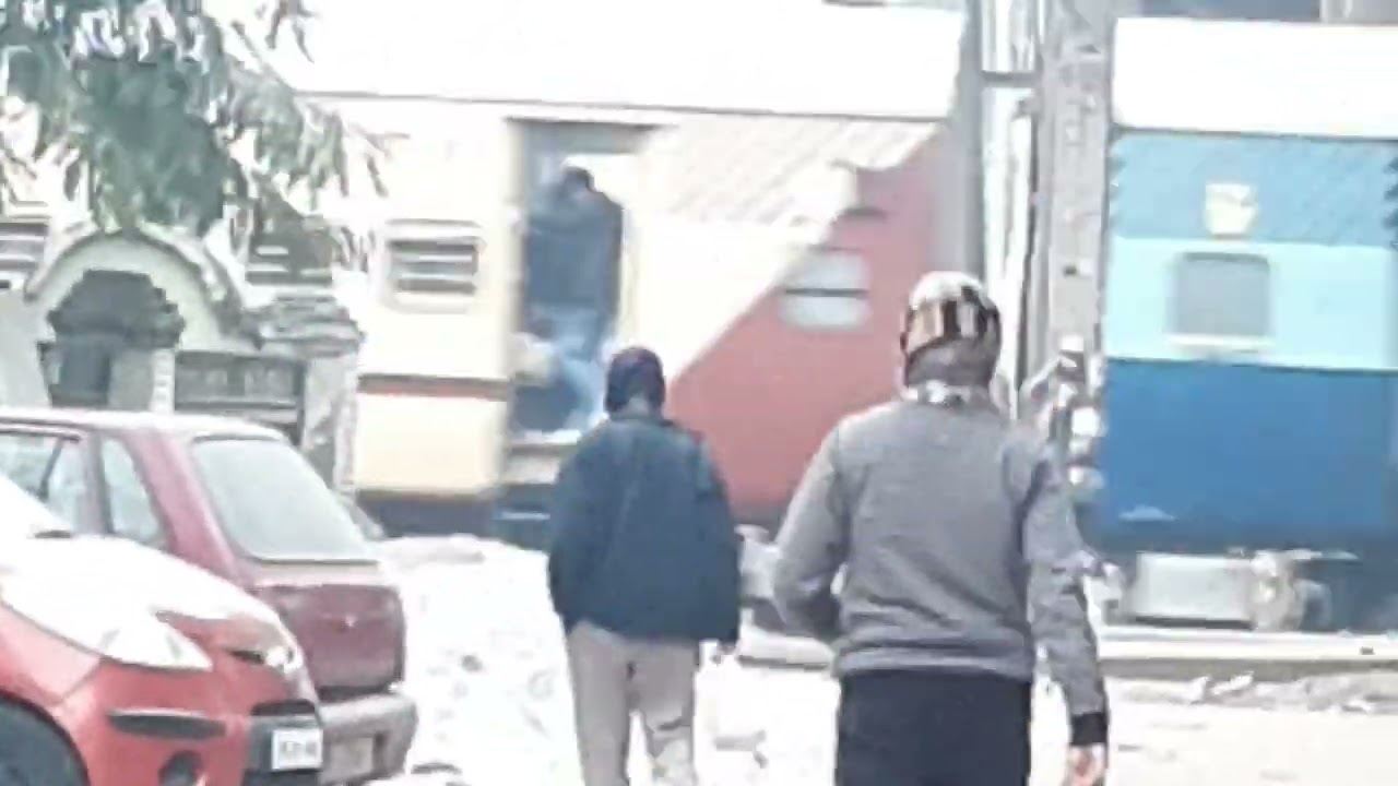 Kanpur Pratapgarh Express | Pratapgarh mail Express on delhi howrah route on Level Crossing ep 266