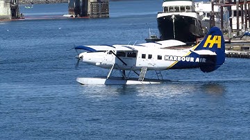 Turbine Seaplanes Dock and Depart