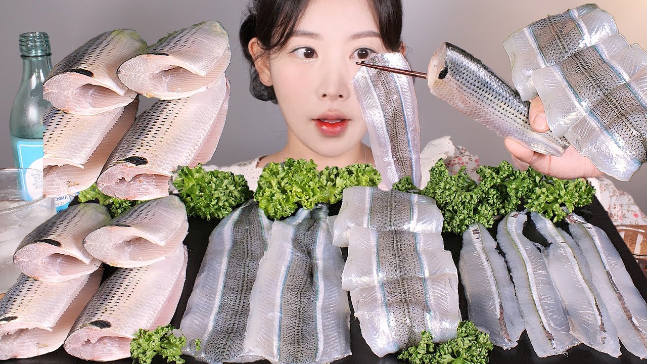 찬바람이 불면🌫❄ 제철 학꽁치회와 제철 지난 전어회 먹방 Raw Horn Fish & Raw Gizzard Shad [eating show] mukbang korean food