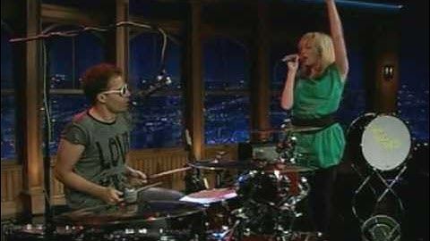 The Ting Tings Thats not my Name Live at Craig Ferguson 15-09-08