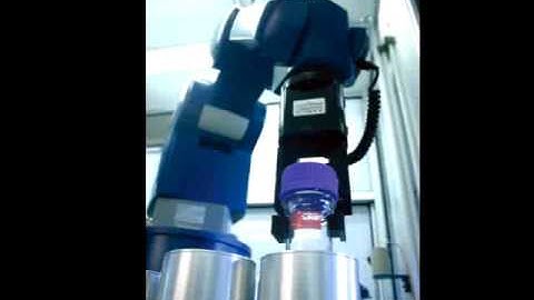 Robot Assistant.  Slide Show.