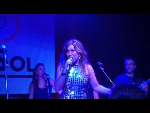 Falling - VenueConnection (Live in Madrid)