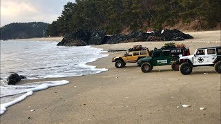 Traxxas TRX4 Defender & SCX10 II Jeep Cherokee & Wrangler Beach Drive #