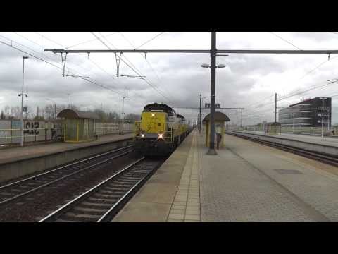 7776-)(-7775 w/ containerltrain pass station Antwerpen-Luchtbal, 26 november 2013