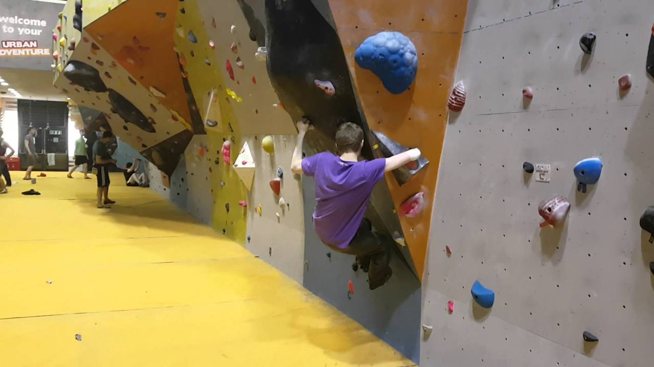 Incredible dynamic climbing by one arm climber - YouTube