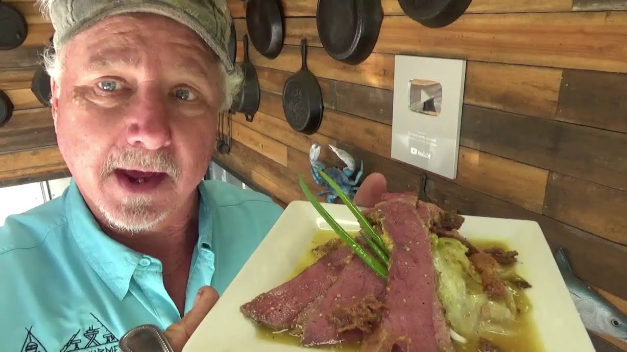 Corned Beef and Cabbage in the Dutch Oven - YouTube