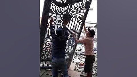 Lắp cổng nhôm đúc khu vực Q12