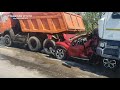 15.05.2021г - Renault Kaptur на улице Утевской в Самаре раздавили два грузовика.