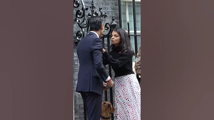 Prime Minister Rishi Sunak and his wife buy poppies outside 10 Downing Street - DayDayNews