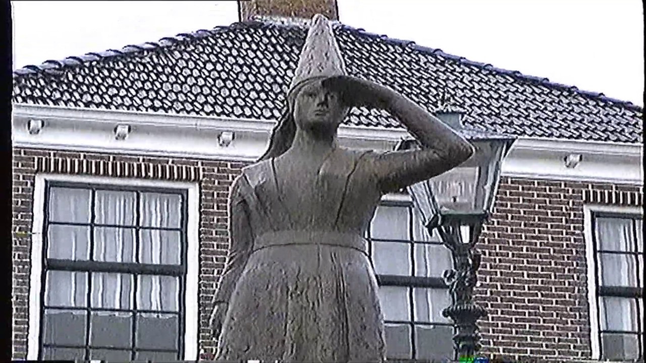 Het vrouwtje van Stavoren aan het IJsselmeer Friesland Caledonia1994