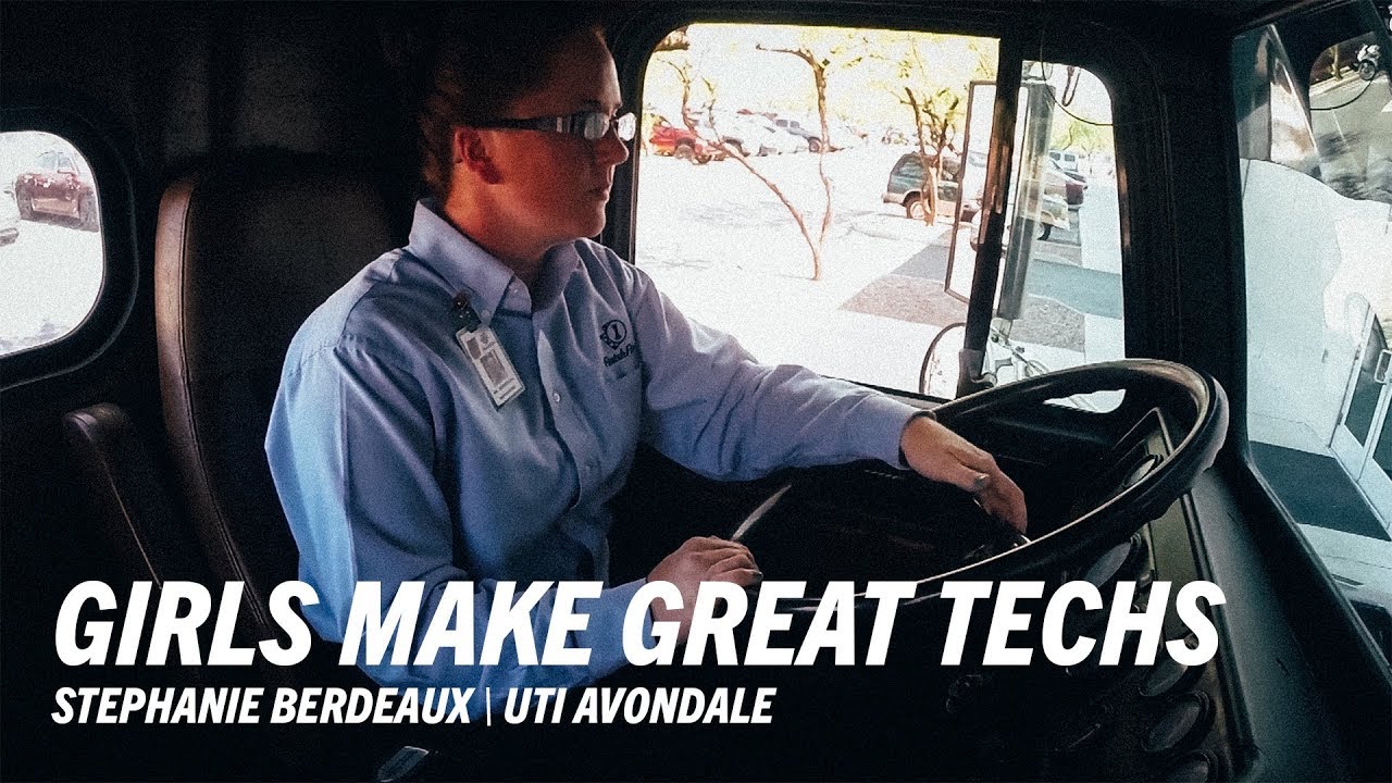 UTI Avondale Diesel Daimler Trucks North America (DTNA) Finish First Instructor Stephanie Berdeaux