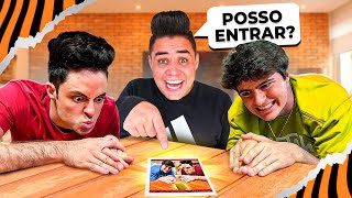 ENTREI PARA O CLUBE DAS FIGURINHAS !!! MAS ALGO ASSUSTADOR ACONTECEU...