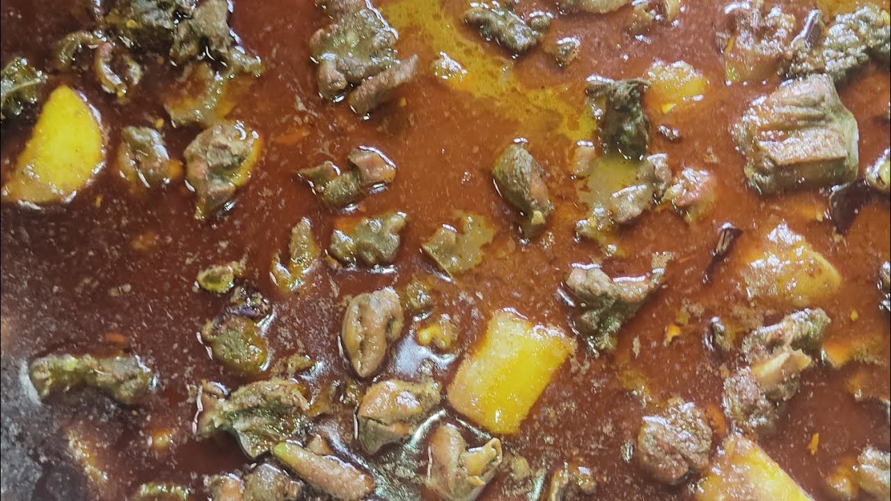 ধনিয়া পাতা দিয়ে ভীষণ টেস্টি চিকেন কষা 😍 একবার বানালে আঙুল চাটবেন!