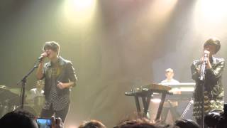 Tegan and Sara (Live in Singapore) - I Couldn't Be Your Friend HD