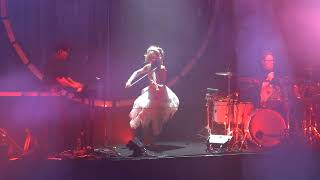 2022 11 30 Lindsey Stirling - Snow Waltz