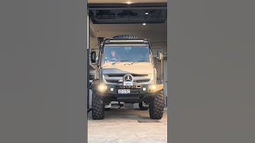 THE MEGA-ER 6X6 UNIMOG