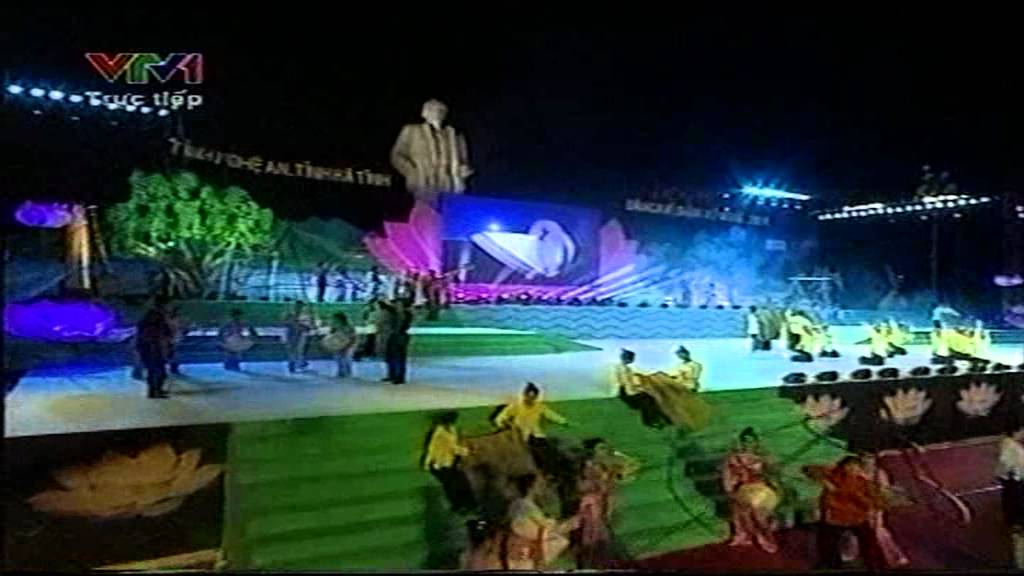 Khai mạc Liên hoan dân ca ví, dặm xứ Nghệ 2012 [Phần 2]