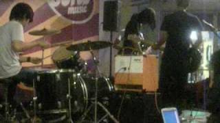 Download lagu My Violainé Morning - Hydrophobia @ sunpride soho ciwalk