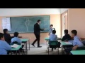 Учитель встал на колени перед учеником