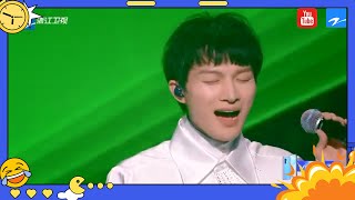 神仙合作！周深萨顶顶天籁对唱《自由行走的花》【爆笑预警】