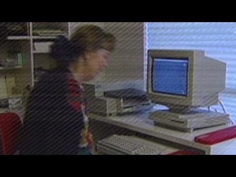 1993-CNNs-first-reports-on-the-Web