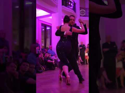 Elena Sergienko & Sergiy Podbolotnyy – Que Me Importa Que Te Llore