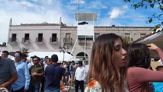 Carnaval de Jalos Gente y Ambiente en la Plaza de Dia