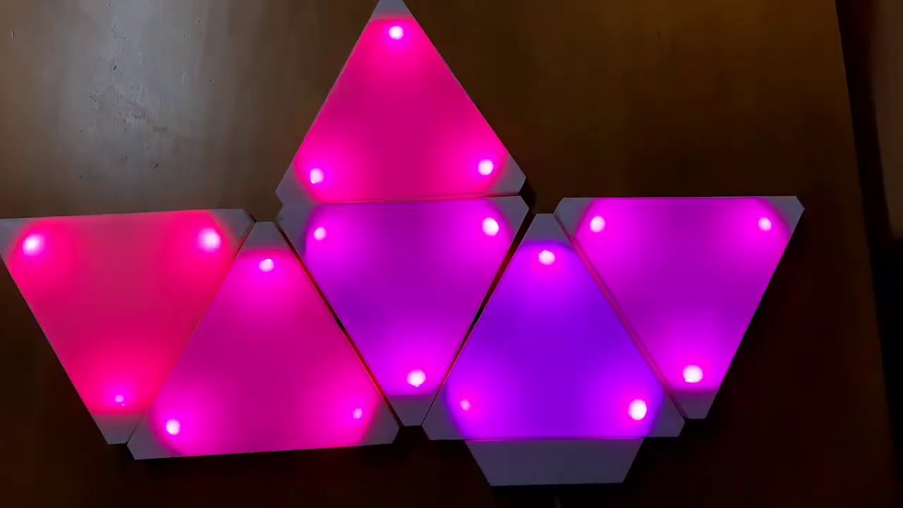 luz triangular led rgb - YouTube