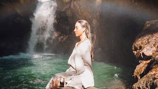 Famous The moments I don't show you... Profile