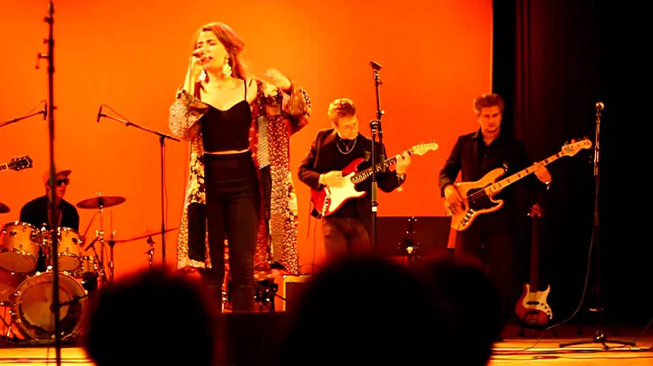 Lisa Westberg and Band - Feeling Good