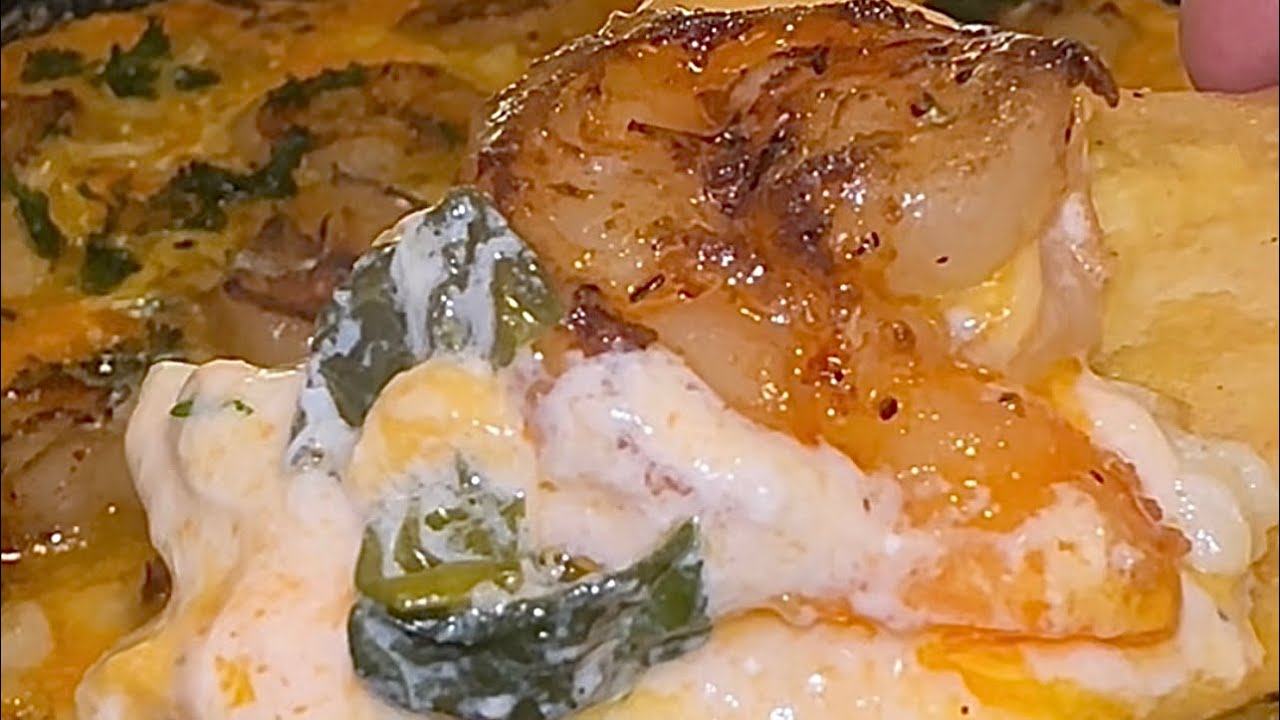 Big Game Creamy Crab Dip with Spinach and Shrimp and Chips by Pollo