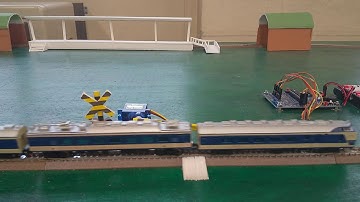 Arduinoでの踏切制御