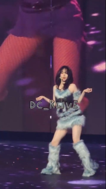 Omg Karina sing pocket locket #karina #aespa #sullyoon #nmixx #itzy #yuna #kpop #shorts