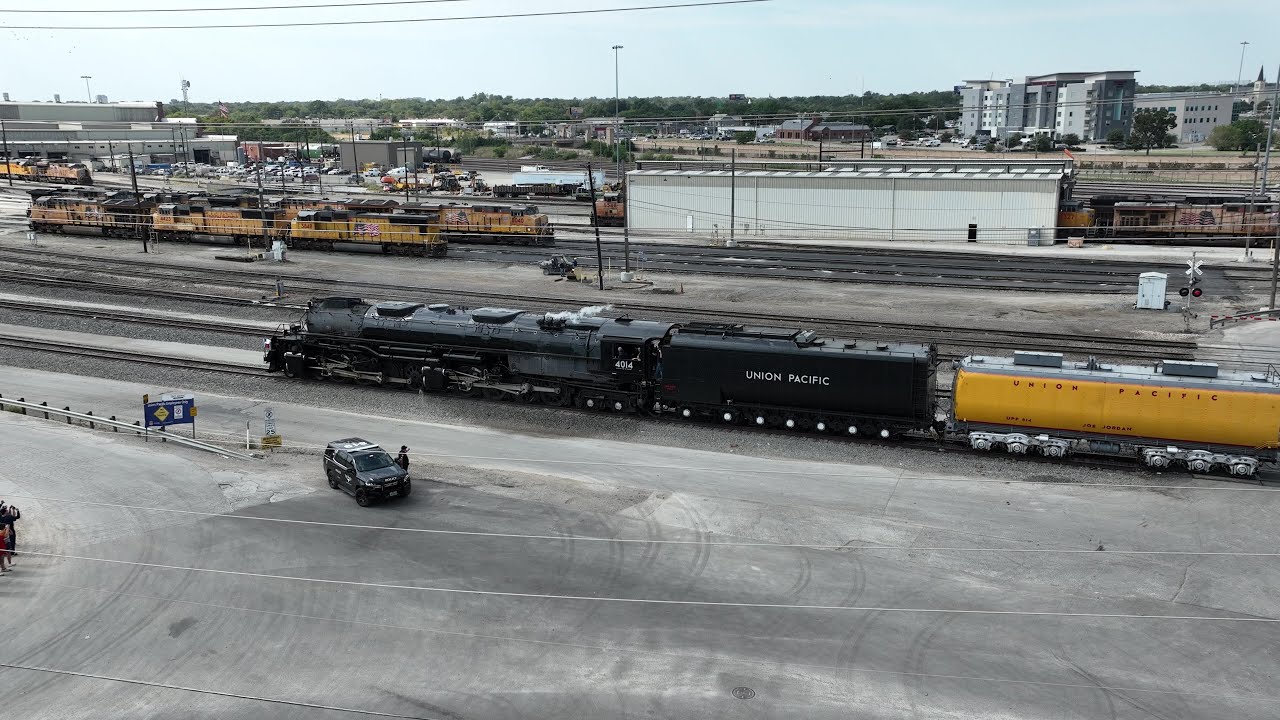 Union Pacific Big Boy 4014 enters UP Davidson Yard 10.11.24 - YouTube