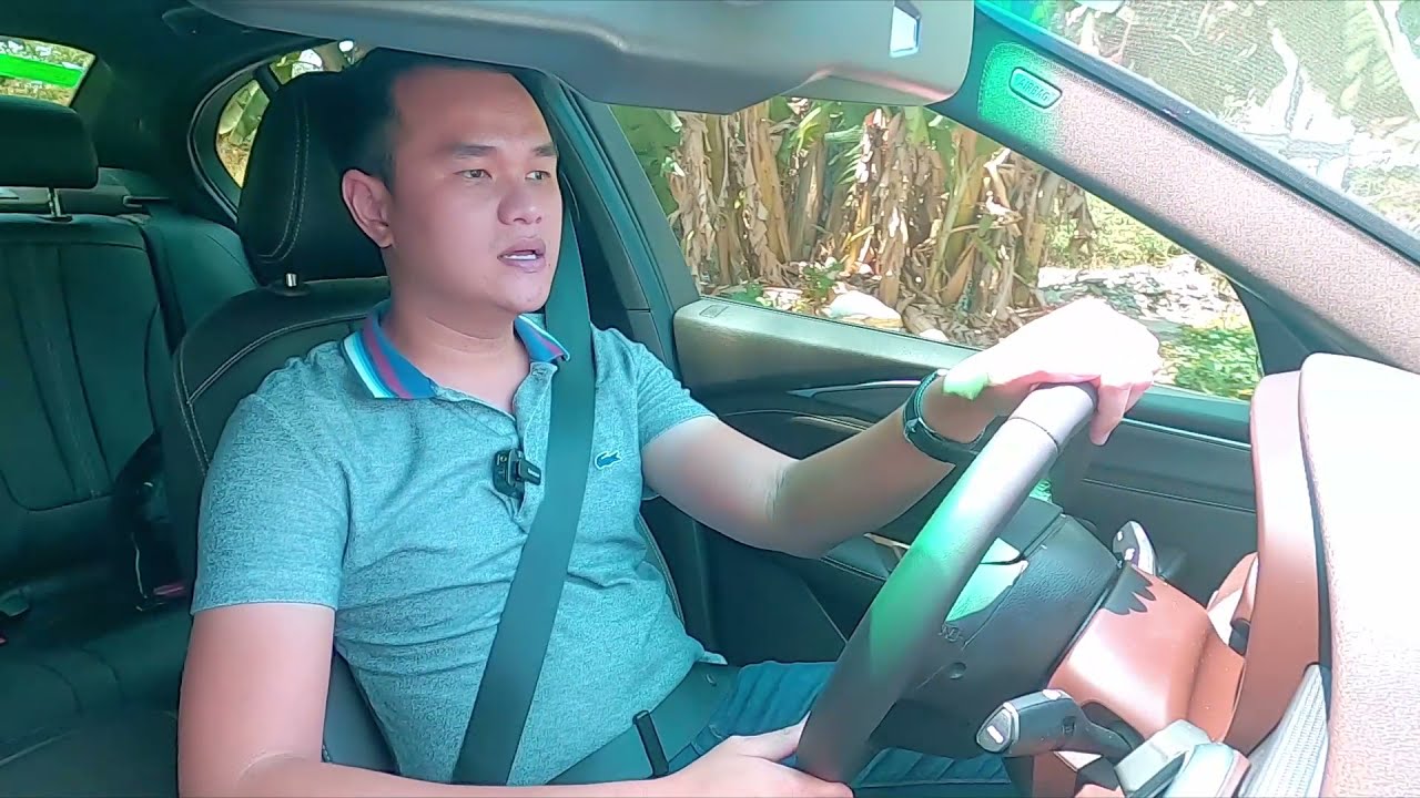 Vinfast Lux A2.0 Base lướt chỉ 800 triệu, làm nghề gì thì nên mua?